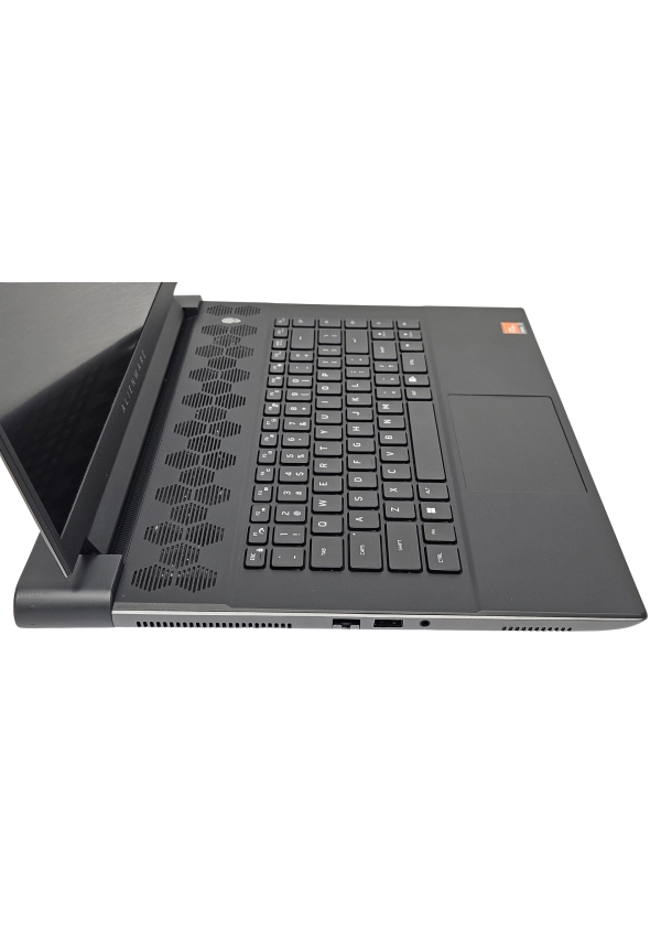 DELL Alienware M16 R1 Ryzen 7 7745HX 32GB 1TB SSD 16